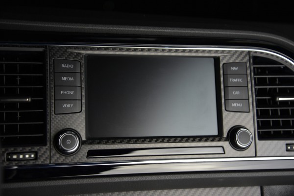 Seat Leon 5F Carbon Blende Navigations-/ Media- System