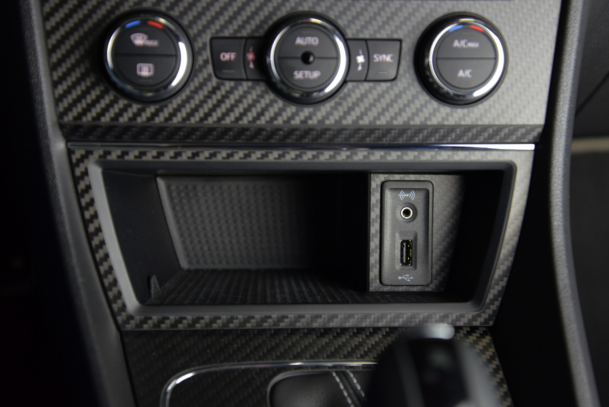 Seat Leon 5F Carbon Fiber Cover Oddments Compartment
